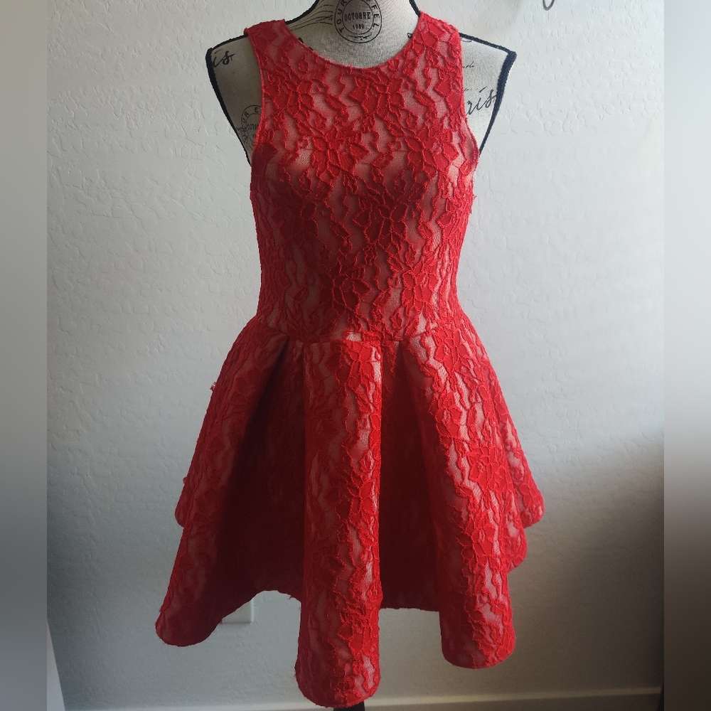 🆕 Muedledher Katelyn Lace Open Back Red fit & flare midi semi formal dress_M